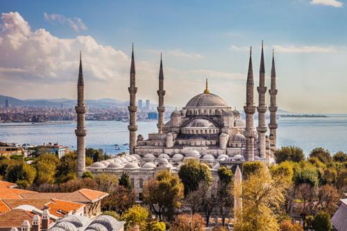 Sultan-Ahmed-The-Blue-Mosque-Turkey