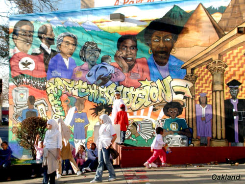 Oakland-Muslims-near-Mural